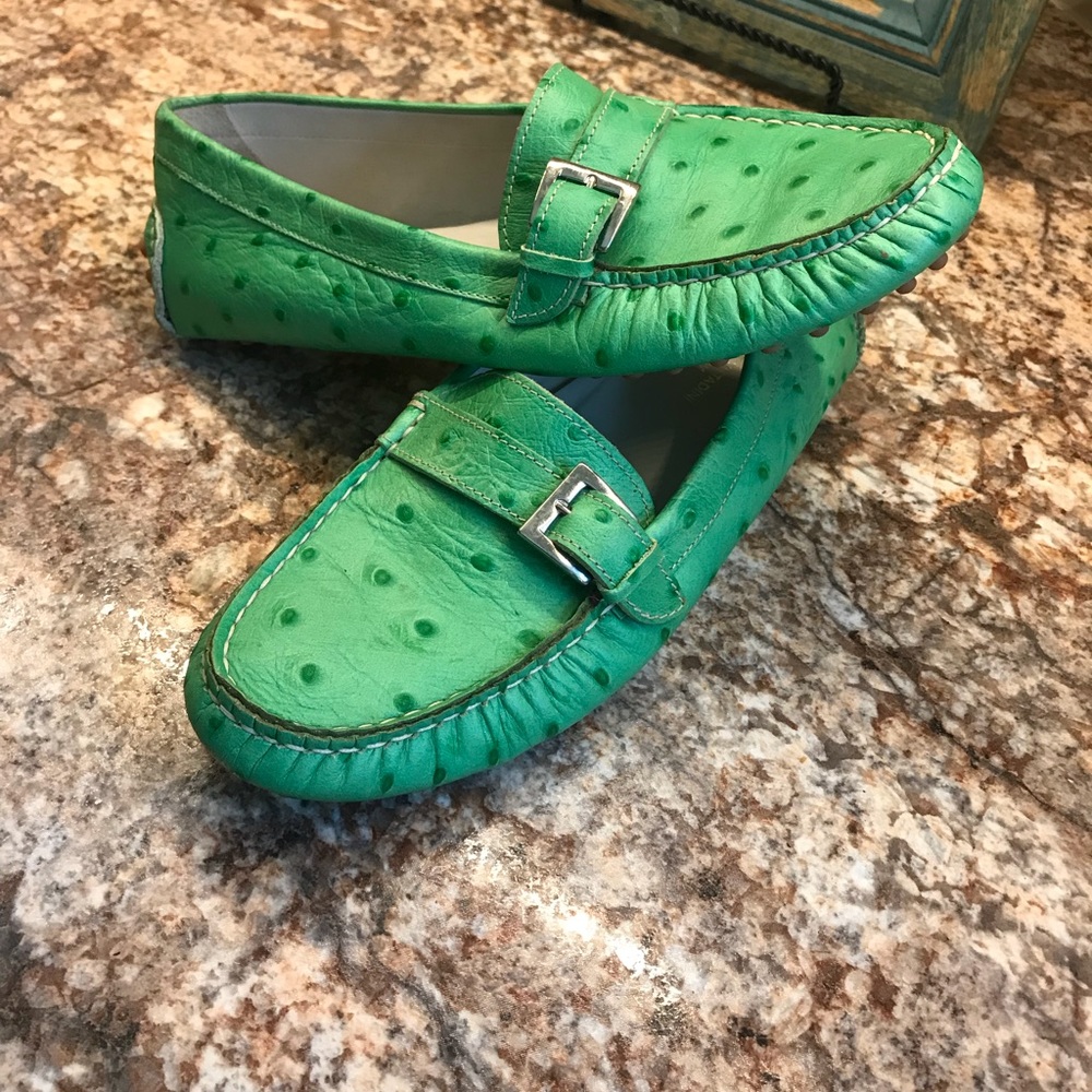 Adrienne Vittadini Green Flats Used Size 8